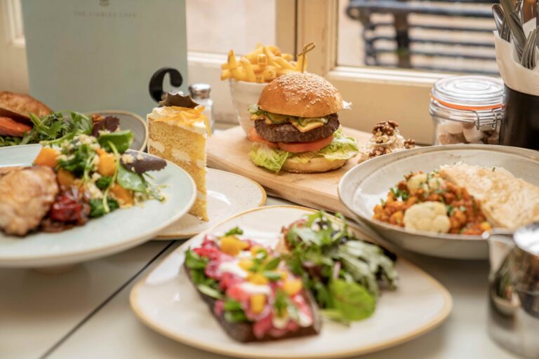 Food & Beverage Catering Assistant